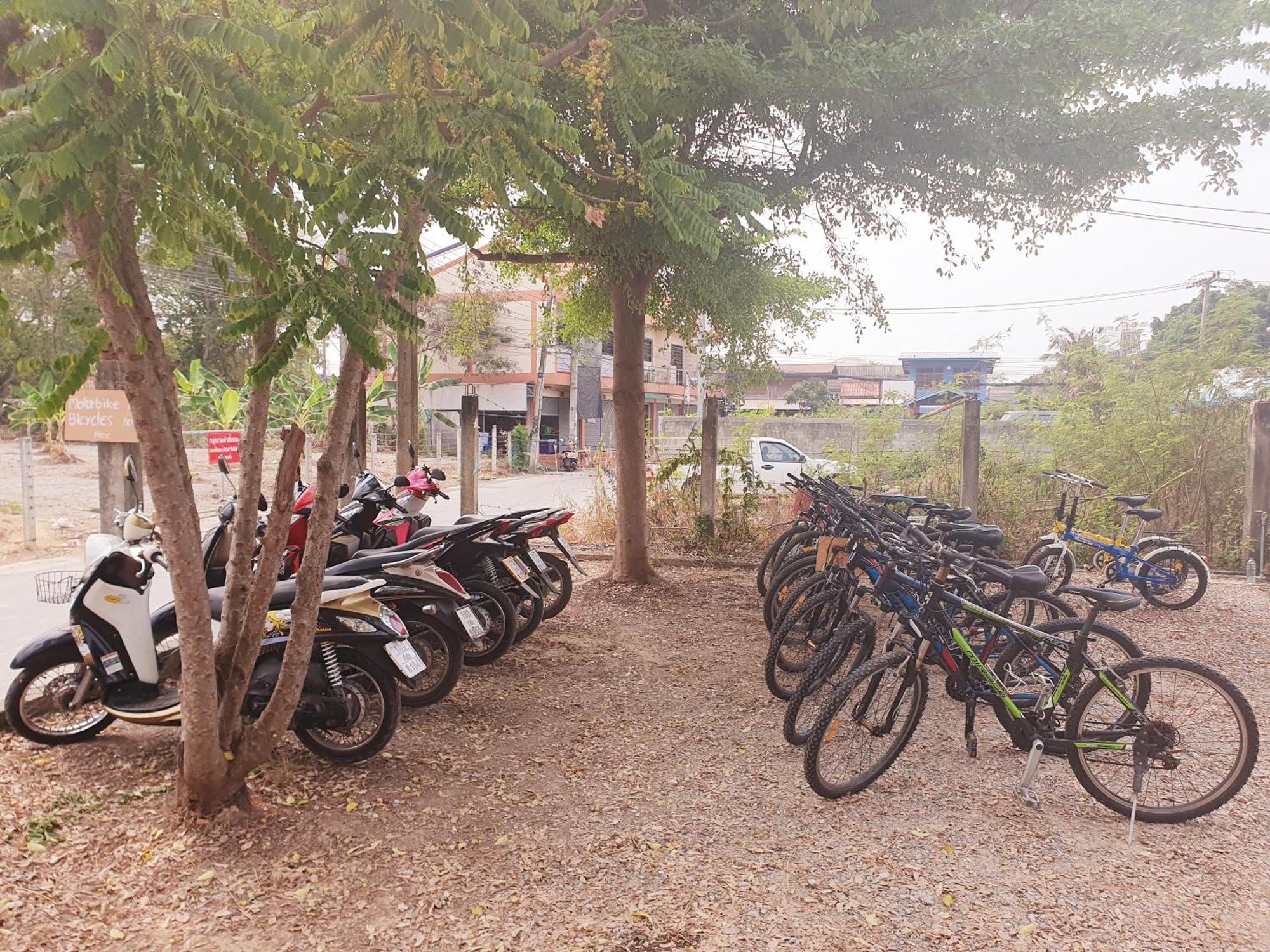 Perfect Resort And Motorbike & Bicycle For Rents Sukhothai Eksteriør billede